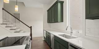 Newly Renovated Condominium Gallery 18