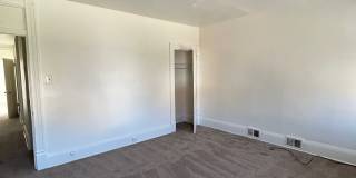 208 W Elizabeth St Gallery 13