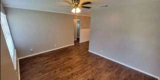 **APPLICATION RECEIVED** *COMING SOON* 2 Bedroom / 1 Bath Home South Side Lions Park! Gallery 5