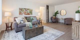 Three Crown Gallery 7