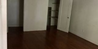 858 York Street Gallery 1