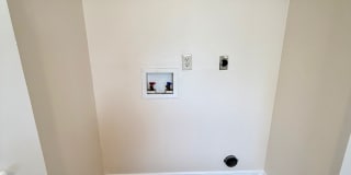 664 SW 35th Street Apt 3 Gallery 6