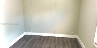 220 NE 12th Ave Gallery 30