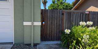 Nicely remodeled 1 bedroom Suite, All utilities paid + WiFi Gallery 35
