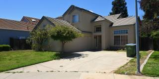 Home in Elk Grove! 3 Bed, 2.5 Bath Gallery 1