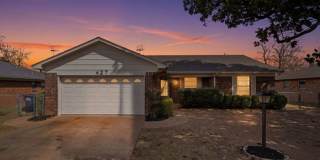Make this newly remodeled 3 bedroom home yours in Jenks! Gallery 1