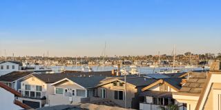 Exquisite Beachfront Luxury on Balboa Peninsula Double Lot Gallery 46