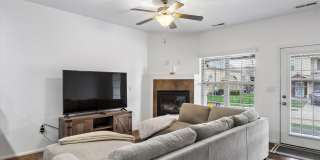 $1,950 | 3 Bedroom, 2.5 Bathroom Town Home | Pets Allowed | Available for August 1st Move-In! Gallery 8