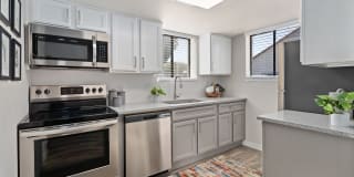 Solas Glendale Gallery 1