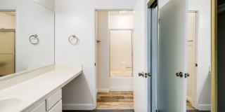Beethoven Garden Apartments Gallery 22