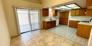 Cute 3 Bedroom Home in Center of Kingman! Gallery 8