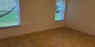 9020 Lake Park Cir N Gallery 12