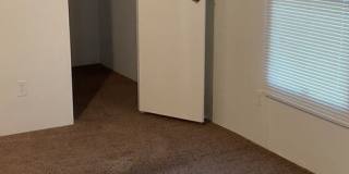 521 E. Veterans Memorial Blvd Gallery 7