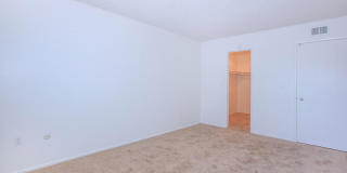 The Corsican Apartment Homes Gallery 23