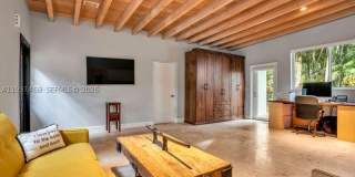 7405 SW 79th Ct Gallery 10