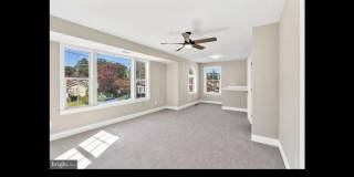 Charming 4BR House in North Beach with Yard Gallery 9
