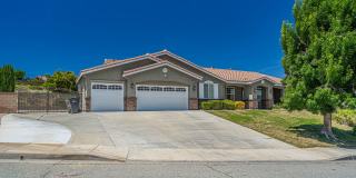 Single Story Pool Home for Rent in Palmdale. Gallery 1