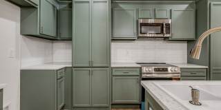 1723 West Park Place Gallery 21