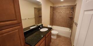 50% off this beautiful 2/2 Bouchelle Condo with private garage, see details* Gallery 12