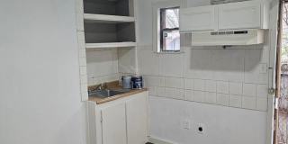 STUDIO APARTMENT NEAR DOWNTOWN! Gallery 3