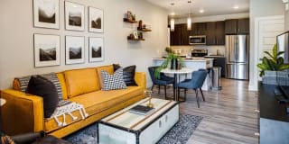 Icon Apartment Homes at Ferguson Farm Gallery 3