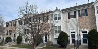 Spacious Eden Prairie Town Home, 2 Car Garage, Primary, 4 Baths, Fireplace Gallery 3