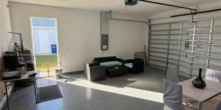 2923 22th St Gallery 21