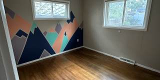 1305 South Benton Street Gallery 18