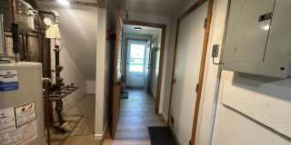 Charming 2BD/1BA Townhome in Burlington’s New North End Gallery 18