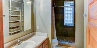 Stunning Short North Single Family House! Gallery 6