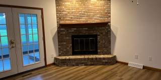 4 BEDROOM 2 FULL BATH MOVE IN READY!! Gallery 1