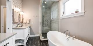 1633 N Wolcott Avenue Gallery 26