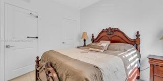 424 NE 4th Ave Gallery 27