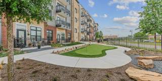 Hudson Oaks - Active Senior Living 62+ Community Gallery 17