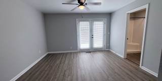 Newly Renovated 3 Bedroom 2 Bath w/ Flex Room Located in a Sought-after Neighborhood! Gallery 34