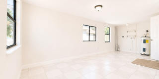 Newly Renovated 3/1 Single Family Home with Bonus room Gallery 12