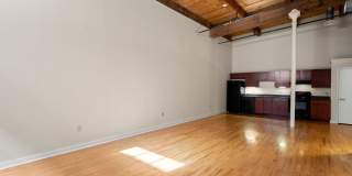 The Centerpoint The Centerpoint Gallery 17