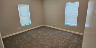Charming 2 Bedroom Home in Independence! Gallery 8