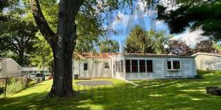 Sprawling 3Bed/2Bath Ranch in the Heart of Valpo Gallery 12