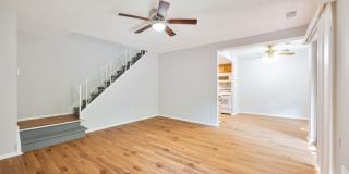 ⭐ Newly Updated 2 Bedroom 1 1/2 BATH in the NORTHEAST near Franklin Mills - Minutes to I95 and Route 1 Gallery 1