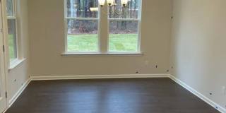 Room in 4 Bedroom at Moonbeam Dr Gallery 1