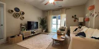 Spacious 2 Bed / 2 Bath Townhome at Fountain View | Morgantown, WV Gallery 3