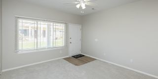 CHARMING TOWNHOME!! 2 Bedroom, 3 Bathroom Townhome in Ankeny! Gallery 6