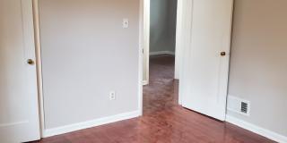 Cute 3 bedroom duplex FOR RENT on Uintah St. Gallery 9