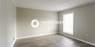 2812 Lake Park Road Gallery 4