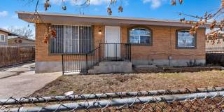 Updated 6 bedroom home is a must see!! Gallery 1