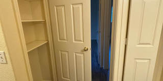 726-728 East Spokane Avenue Gallery 25