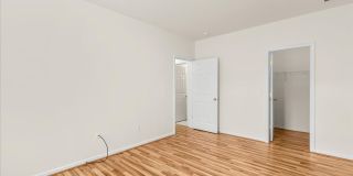 Maple Crossing Condo – Comfort, Convenience & Location Maple Crossing Condo – Comfort, Convenience & Location Gallery 16