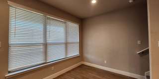 Great Location off County Line Rd /  3/2.5/2 Duplex / Fridge / Fenced in Yard with Covered Patio / NBISD Gallery 17