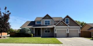 Spacious 4 bed, 2.5 ba + 2 Bonus Rooms! Gallery 1